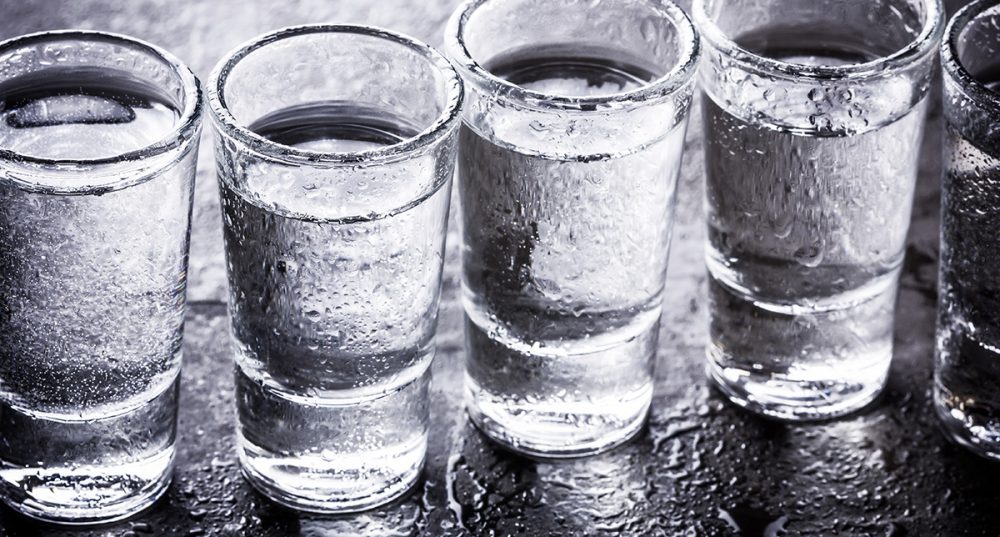 4 Easy Ways To Stay Hydrated When Partying In Vegas